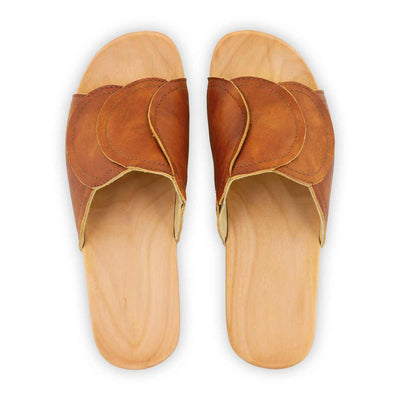 vanessa, pantoletten clogs damen mit biegsamer nachhaltiger holzsohle, der bestseller, farbe: safor (braun), holzclogs woody, woody schuhe, woody shoes, handgemachte holzschuhe aus österreich, kärnten