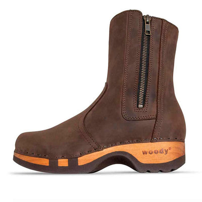 clogs damen veronika woody holzschuhe. veronika ankle boots mit zip, damenstiefel reissverschluss, stiefel, damenclogs mit flexibler, biegsamer holzsohle. holzclogs, clogs damen knöchel stiefel, damen clogs mit fussbett. ankleboots holz schuhe, holzclog, holzschuhe bestellen.