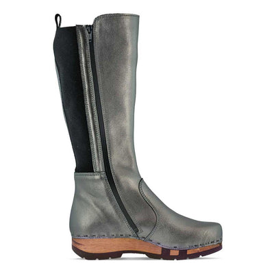 ZOEY - Stiefelette Damen woody Schuhe. Damen Stiefelette mit Absatz. Damenclogs, Damen Clogs - Clogs Damen. Holzschuhe für Damen, Holzclogs, Damen Pantoletten mit Holzsohle. Damen Stiefelette kaufen. Farbe: titan (metallic-leder)