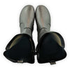 ZOEY - Stiefelette Damen woody Schuhe. Damen Stiefelette mit Absatz. Damenclogs, Damen Clogs - Clogs Damen. Holzschuhe für Damen, Holzclogs, Damen Pantoletten mit Holzsohle. Damen Stiefelette kaufen. Farbe: titan (metallic-leder)