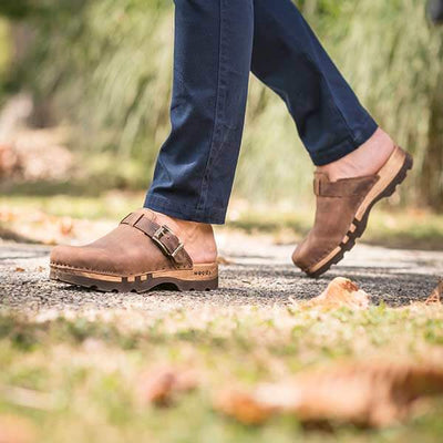 [Tabacco] lukas, clogs herren mit biegsamer nachhaltiger holzsohle, der bestseller, farbe: tabacco-braun, holzclogs woody, woody schuhe, woody shoes, handgemachte holzschuhe aus österreich, kärnten