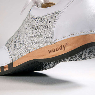 [Weiss-Blanco] clogs damen sneaker mary woody holzschuhe. damen clogs, flexible, biegsame holzsohle. holzclogs, sneaker clogs damen, damen clogs mit fussbett. woody leder clogs damen. holzclogs, holzschuhe bestellen.